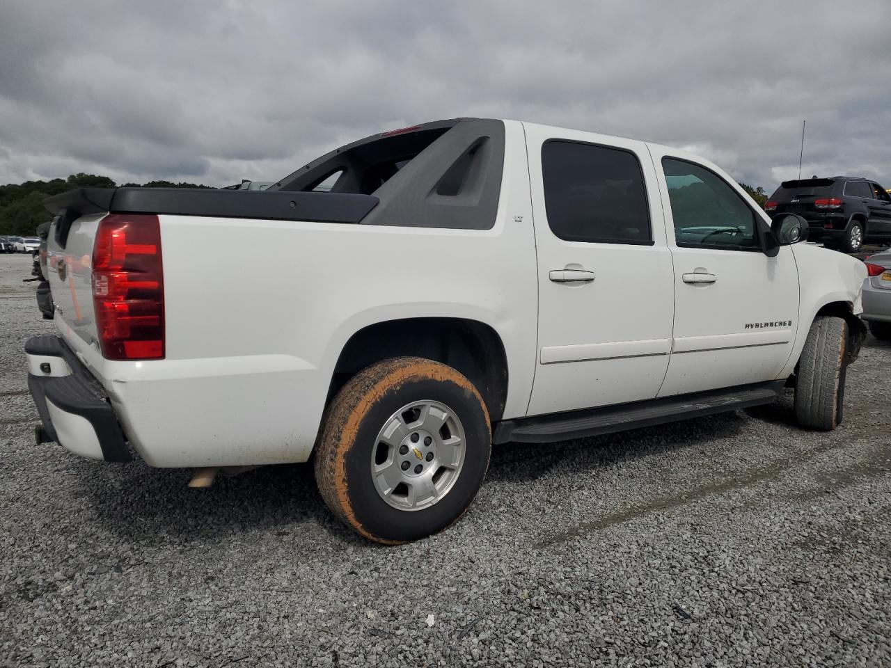 CHEVROLET AVALANCHE 2007 white  flexible fuel 3GNEC12007G316172 photo #4