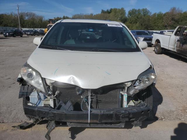 VIN 5TDYZ3DC8JS909164 2018 Toyota Sienna, Xle no.5