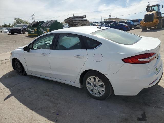 VIN 3FA6P0G75KR268463 2019 Ford Fusion, S no.2