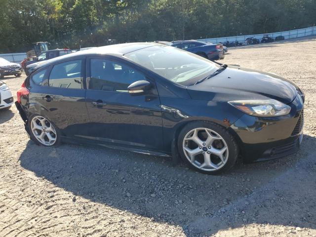 VIN 1FADP3L93EL338318 2014 Ford Focus, ST no.4