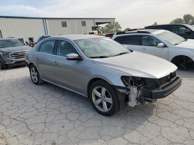 VIN 1VWBP7A36DC013956 2013 Volkswagen Passat, SE no.4