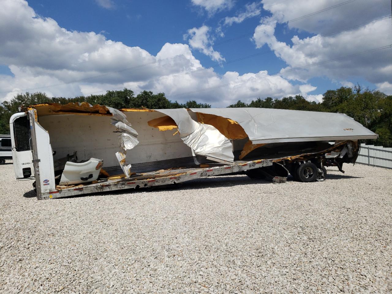 Lot #3206440507 2011 UTILITY TRAILER