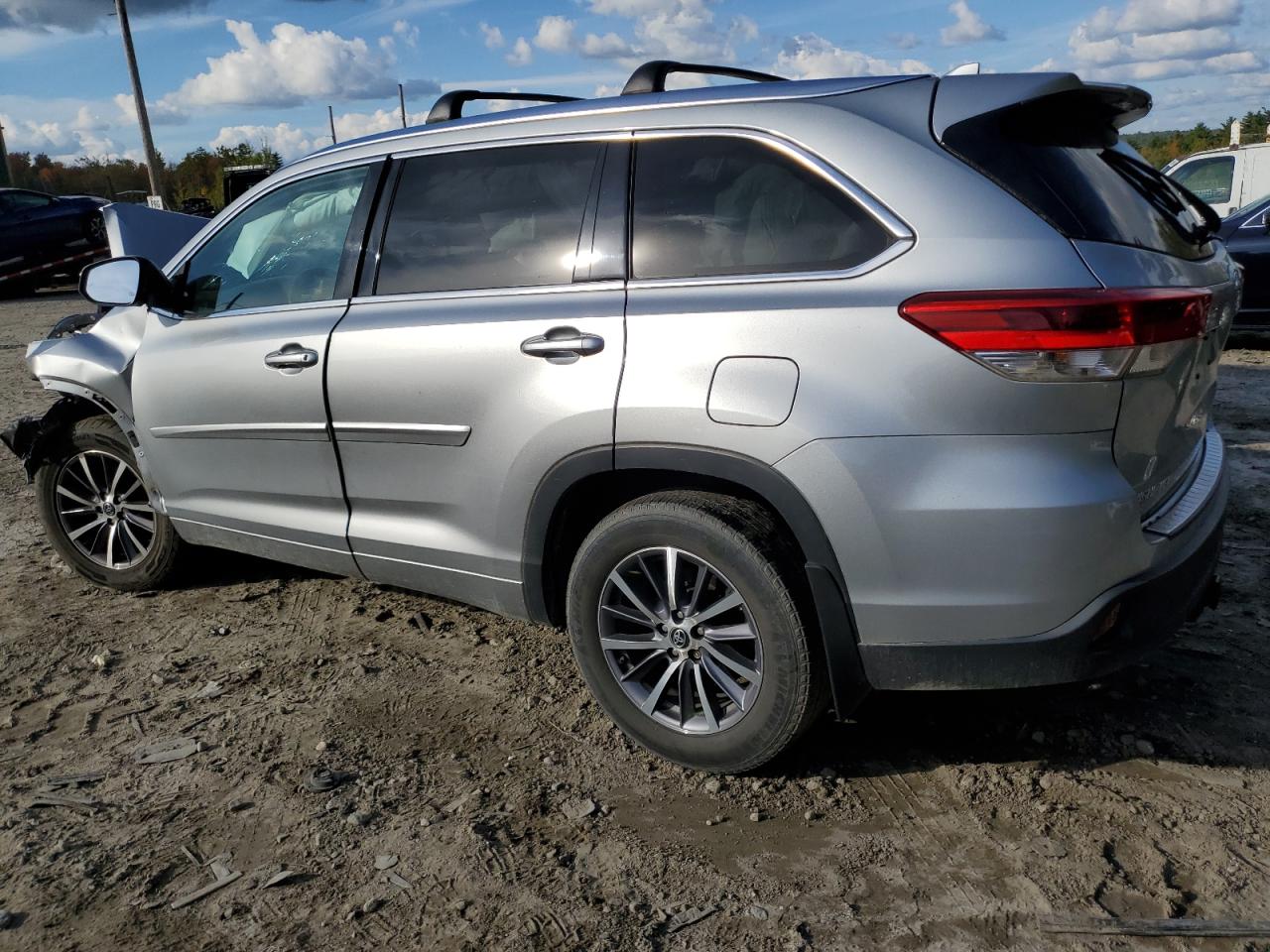 Lot #2928696762 2017 TOYOTA HIGHLANDER