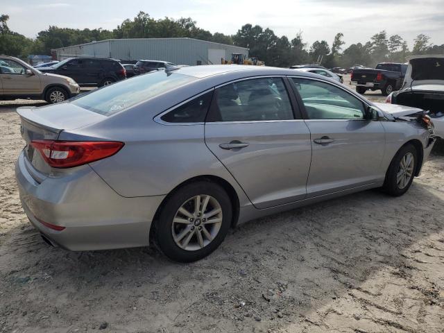 VIN 5NPE24AFXFH153880 2015 Hyundai Sonata, SE no.3