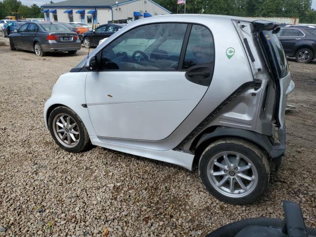 VIN WMEEJ9AA0FK837862 2015 Smart Fortwo no.2