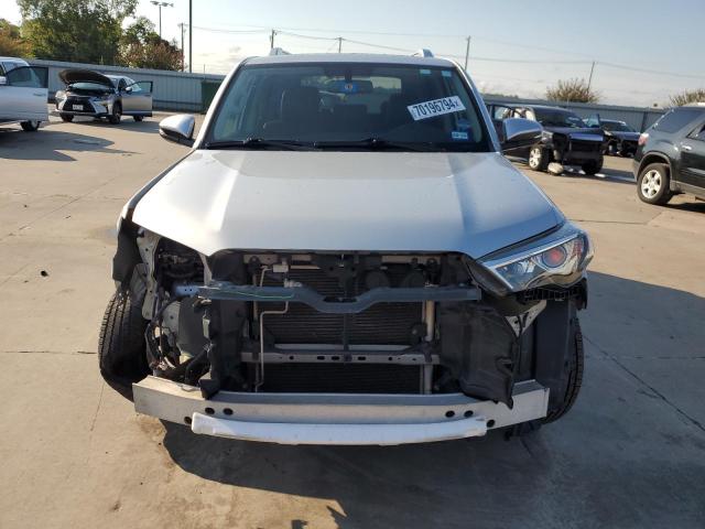 2018 TOYOTA 4RUNNER SR - JTEZU5JR5J5189198