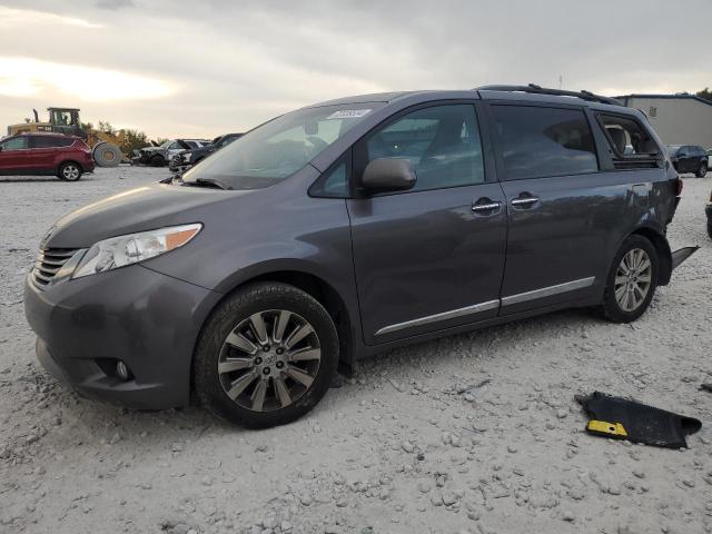 VIN 5TDDK3DC1FS094784 2015 Toyota Sienna, Xle no.1