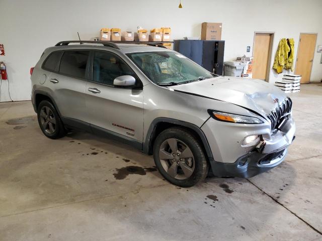 VIN 1C4PJMCS2GW267552 2016 Jeep Cherokee, Latitude no.4