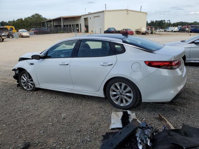 VIN 5XXGU4L30JG227933 2018 KIA Optima, EX no.2