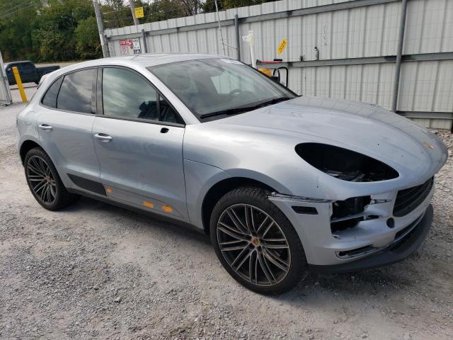 VIN WP1AA2A53LLB14972 2020 Porsche Macan no.4