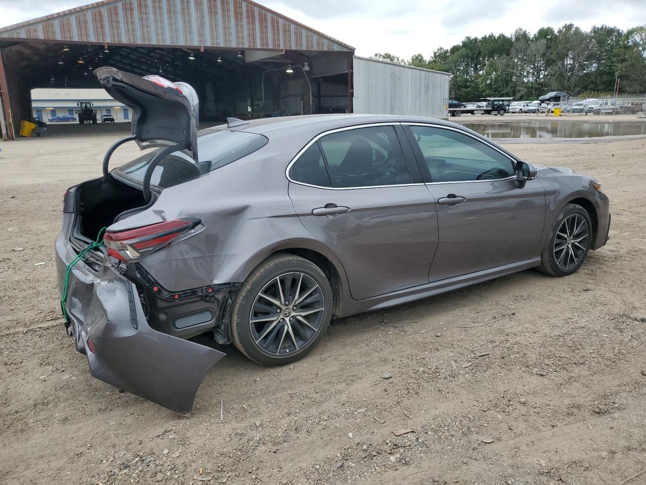 Lot #2989172698 2021 TOYOTA CAMRY SE