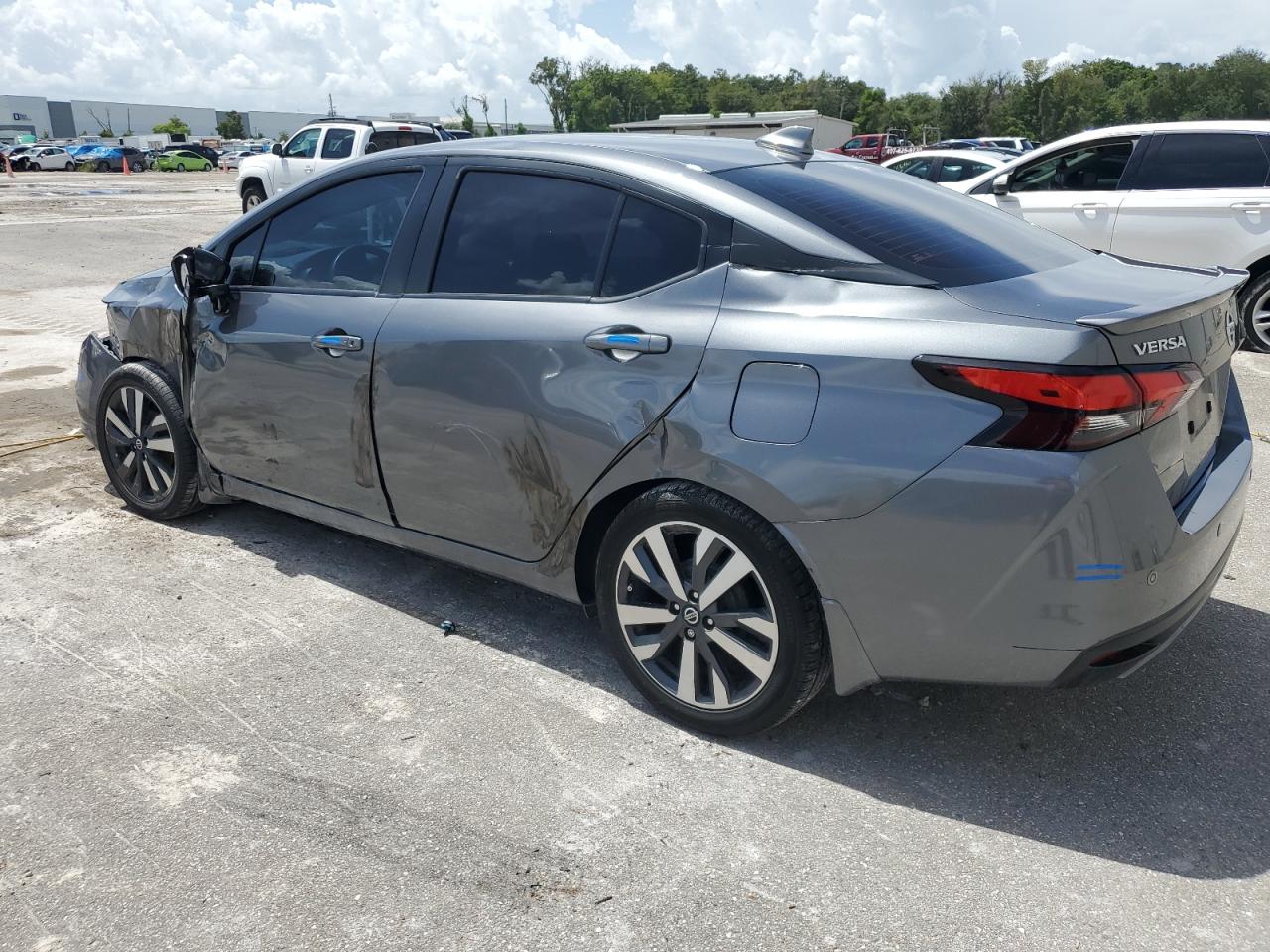 Lot #2991677013 2020 NISSAN VERSA SR