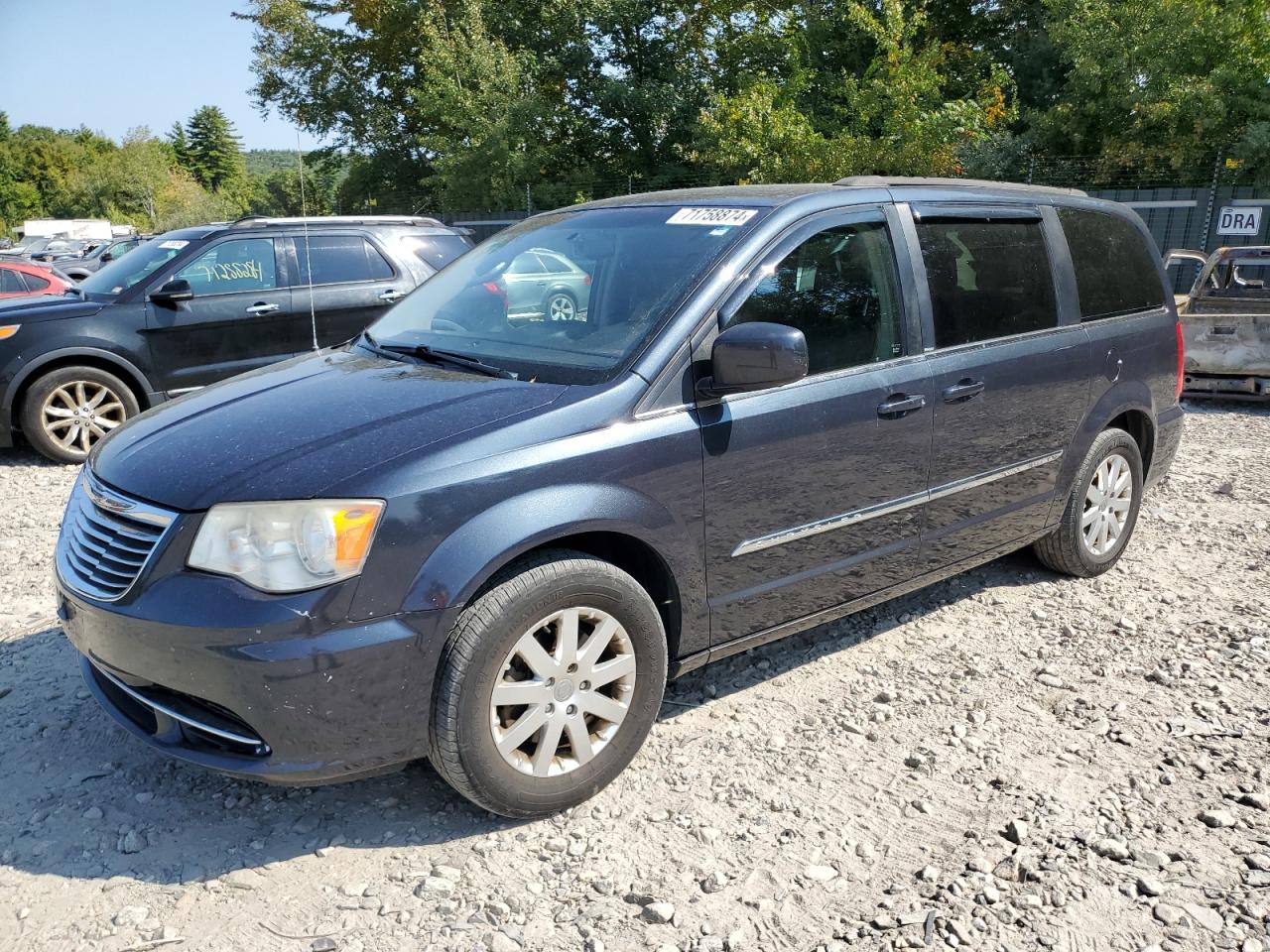 Lot #2890751601 2014 CHRYSLER TOWN & COU