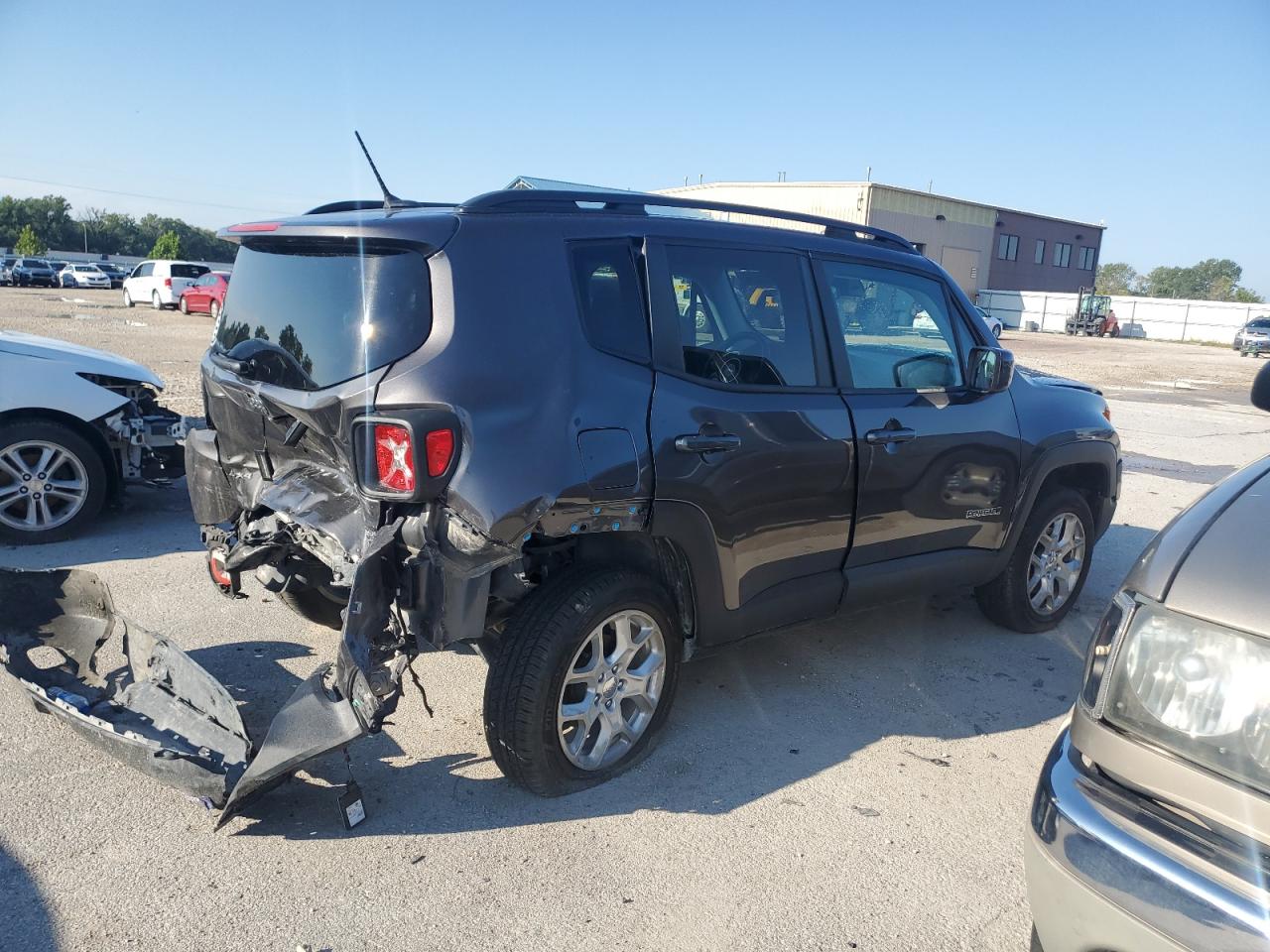 Lot #2941046760 2017 JEEP RENEGADE L