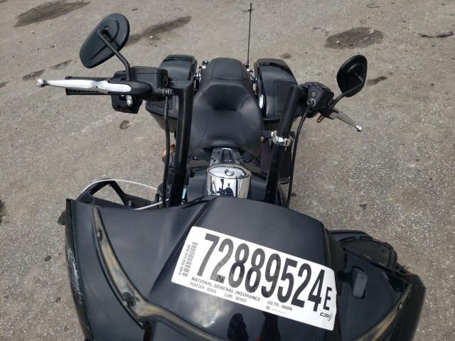 2016 HARLEY-DAVIDSON ROAD GLIDE 1HD1KTM14GB619698