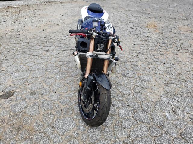 2005 SUZUKI GSX-R1000 - JS1GT76A052105304
