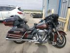 2011 HARLEY-DAVIDSON FLHTCU - 1HD1FC417BB639361