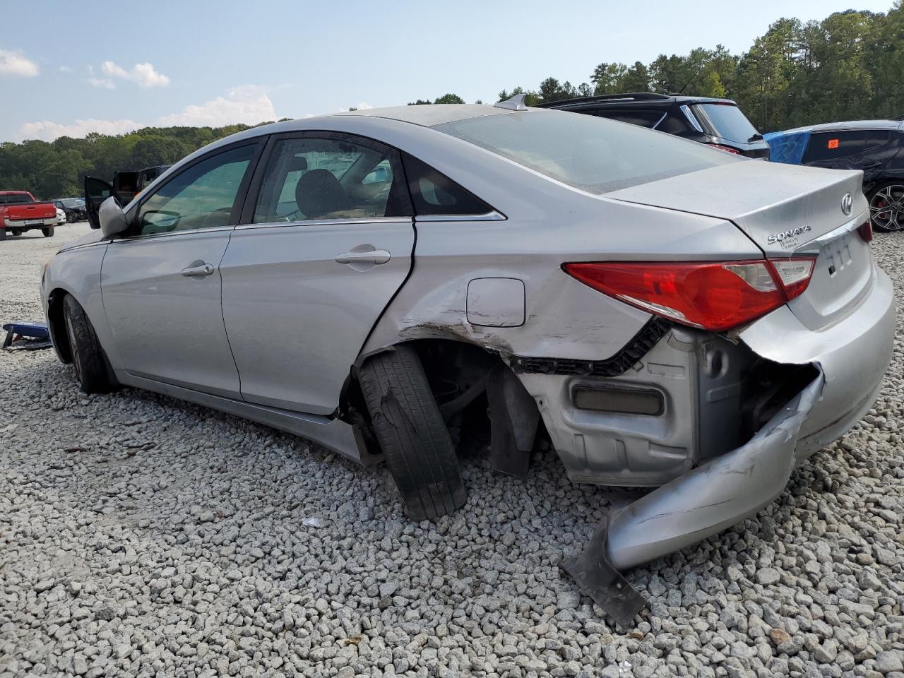 Lot #2955131797 2012 HYUNDAI SONATA GLS