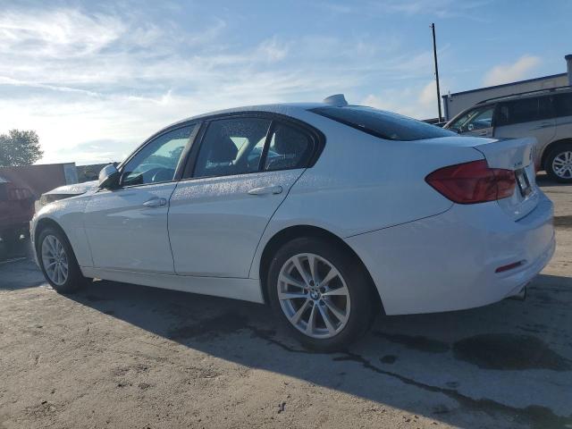 VIN WBA8E5G57JNV02301 2018 BMW 3 Series, 320 XI no.2