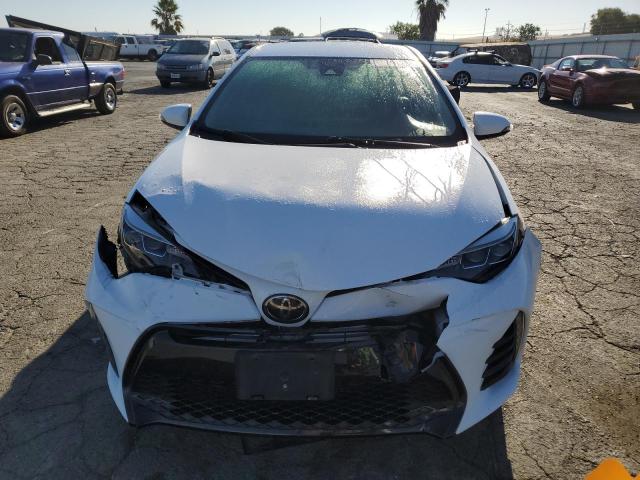 VIN 2T1BURHE6JC054198 2018 Toyota Corolla, L no.5