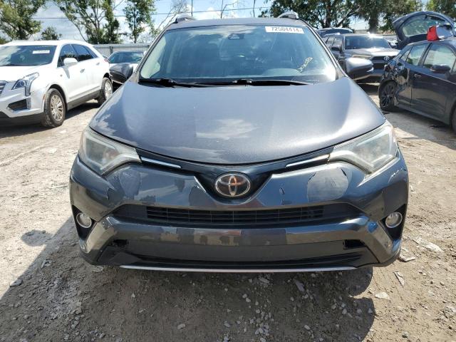 2017 TOYOTA RAV4 XLE JTMRFREV5HJ141053  72504414