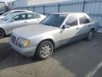 MERCEDES-BENZ E 320 BASE photo