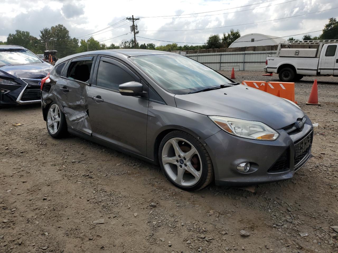 Lot #2961950207 2014 FORD FOCUS SE