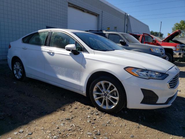 VIN 3FA6P0LU0KR235219 2019 Ford Fusion, SE no.4