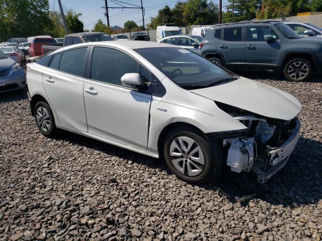 VIN JTDKARFU5H3031372 2017 Toyota Prius no.4