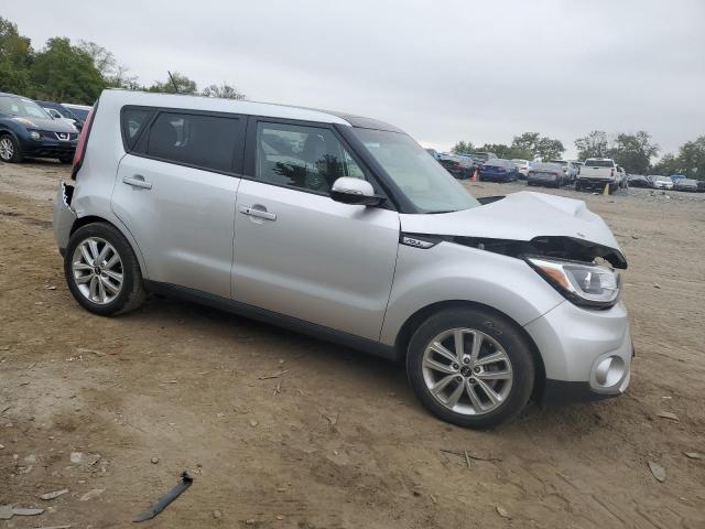 VIN KNDJP3A59J7585858 2018 KIA Soul, + no.4