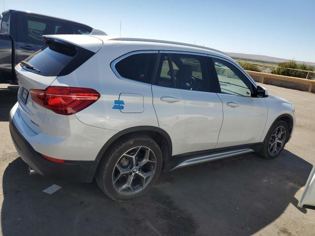 VIN WBXHT3C39J5L32575 2018 BMW X1, Xdrive28I no.3