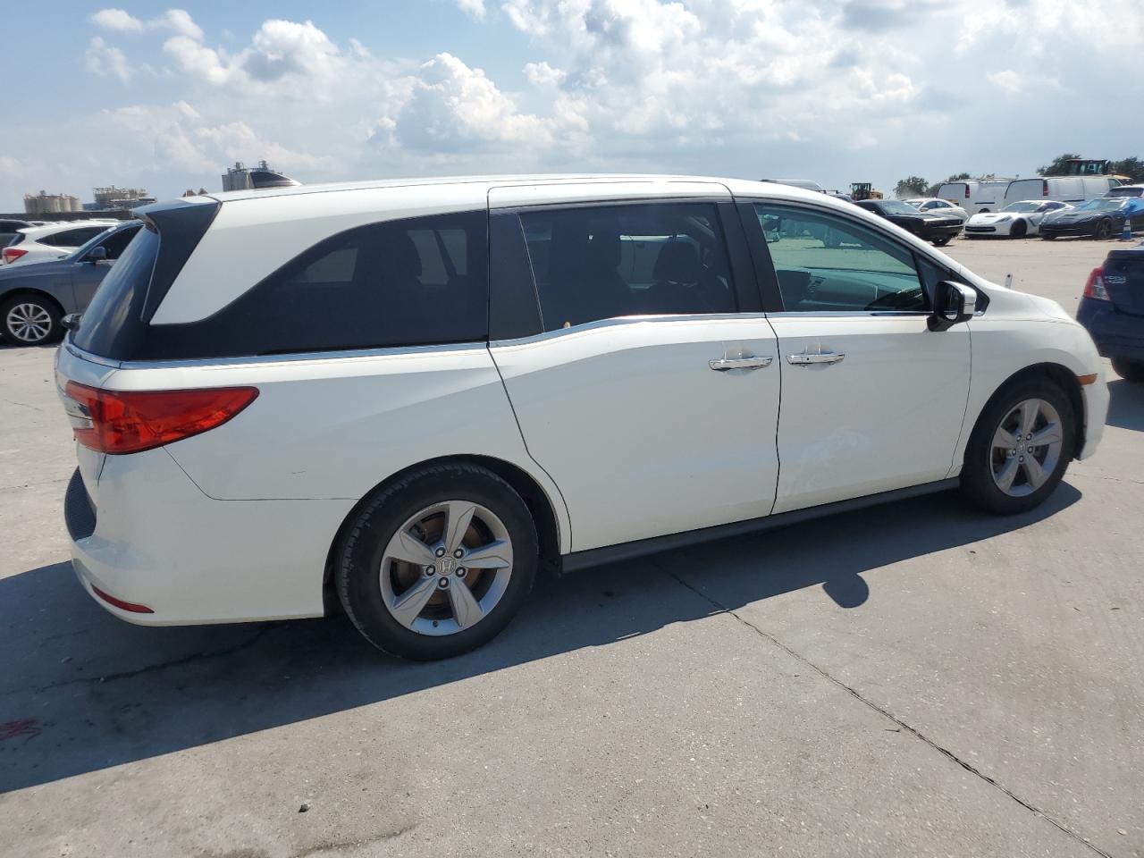 HONDA ODYSSEY EX 2019 white  gas 5FNRL6H75KB085988 photo #4