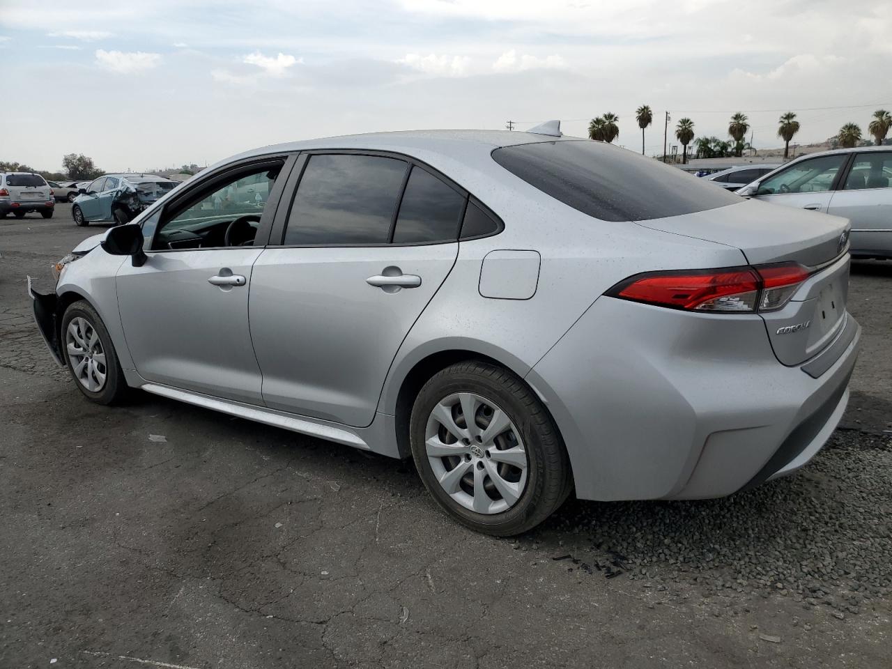 Lot #2988910574 2020 TOYOTA COROLLA LE