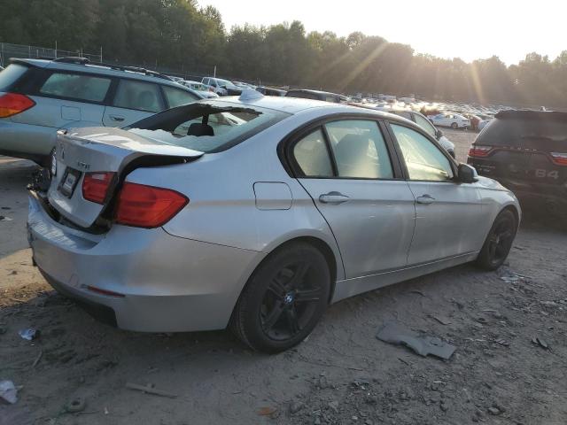 VIN WBA3C3C54DF983181 2013 BMW 3 Series, 320 I Xdrive no.3