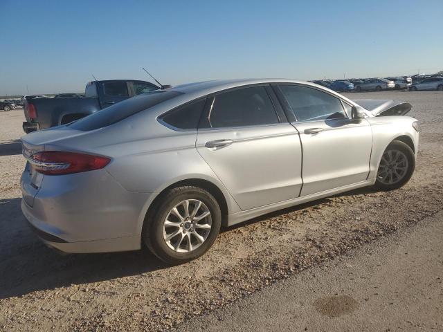 VIN 3FA6P0G76JR240282 2018 Ford Fusion, S no.3