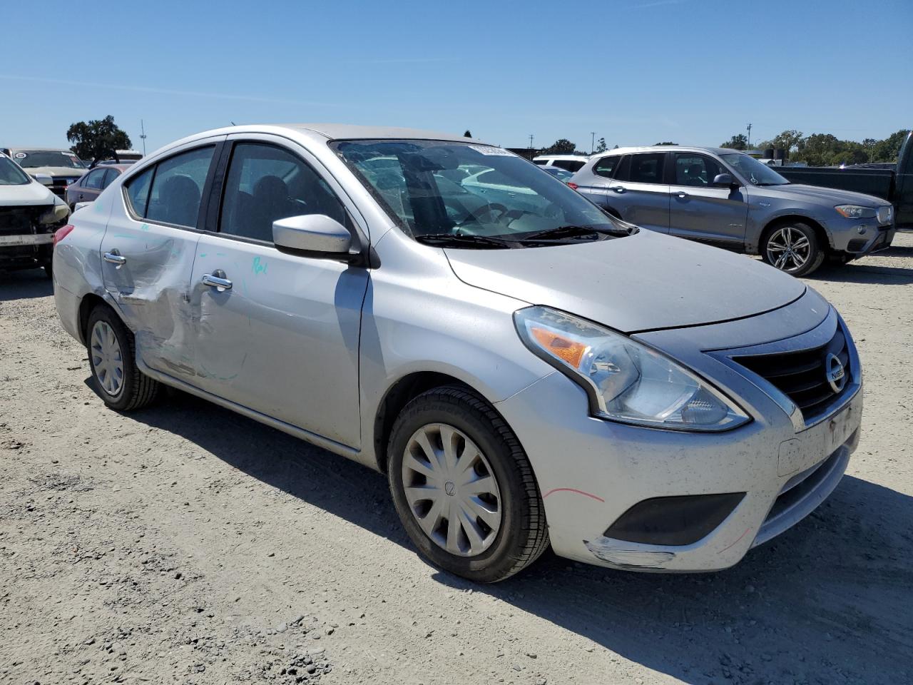 Lot #2890382244 2017 NISSAN VERSA S