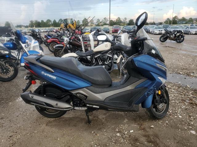 KYMCO USA INC X-TOWN 300 2020 blue  gas LC2W1M244LC100231 photo #1