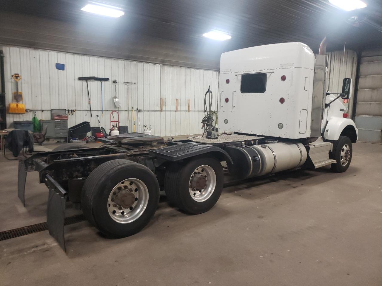 Lot #2919165760 2013 KENWORTH CONSTRUCTI