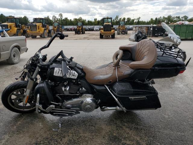 HARLEY-DAVIDSON FLHTCU ULT 2018 black  gas 1HD1FCC18JB605459 photo #4