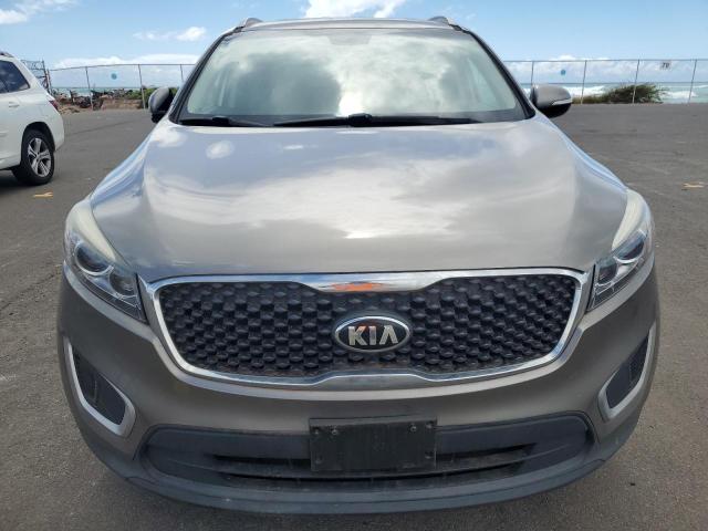 VIN 5XYPG4A3XGG118930 2016 KIA Sorento, LX no.5