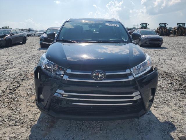 VIN 5TDKZRFH0JS542634 2018 Toyota Highlander, SE no.5