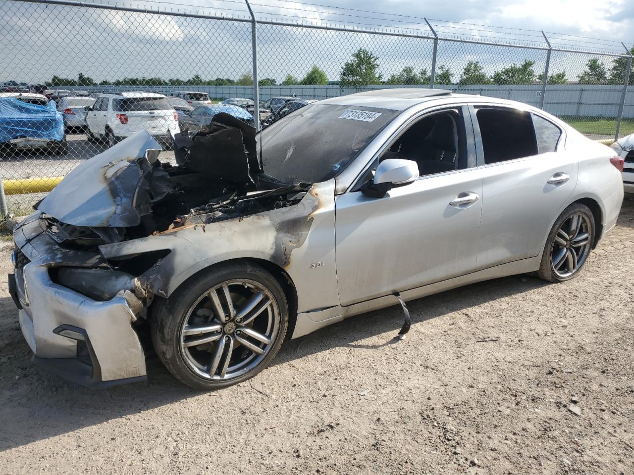 INFINITI Q50 LUXE