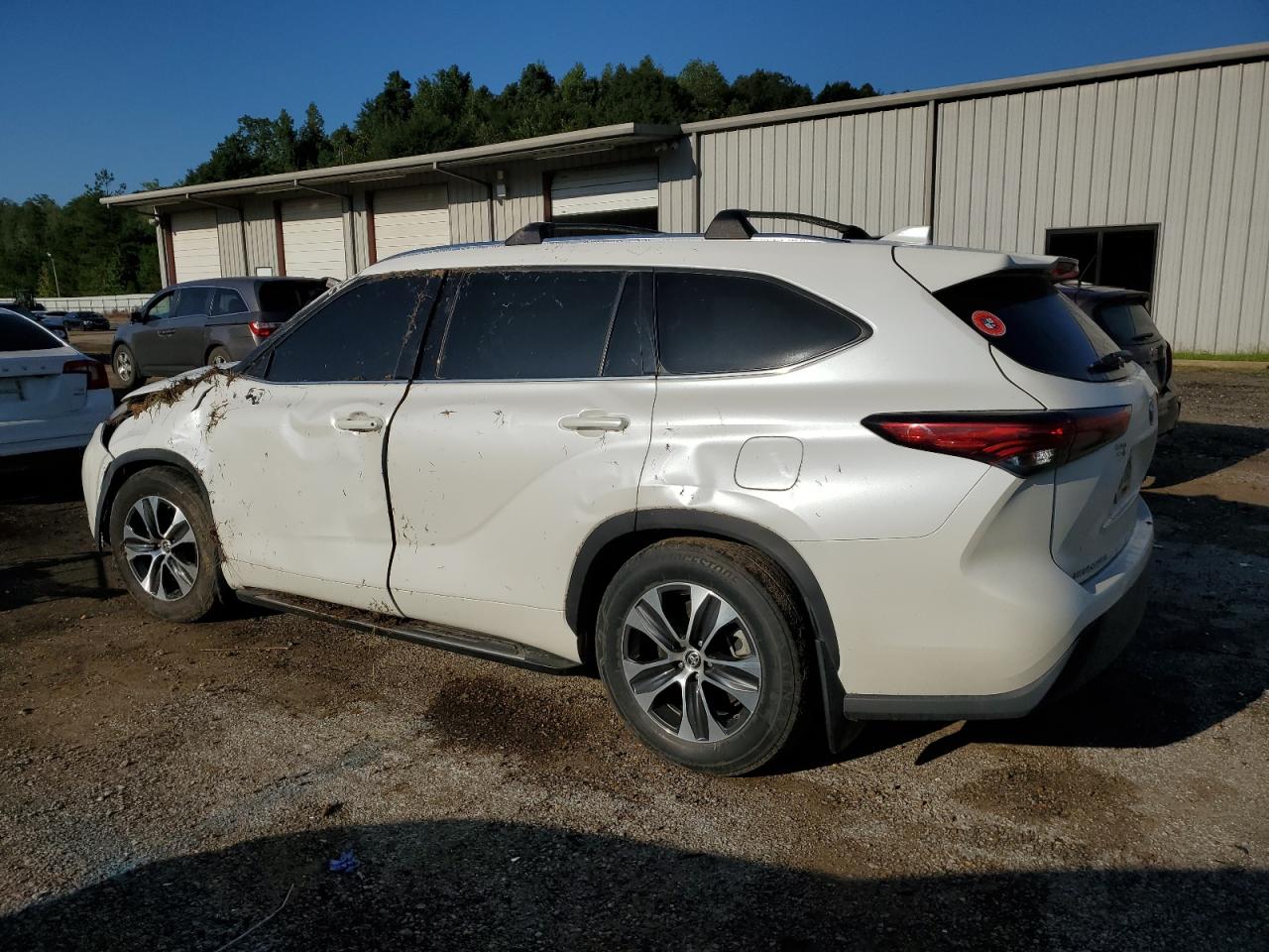 Lot #3020748918 2020 TOYOTA HIGHLANDER