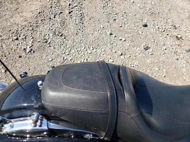2011 HARLEY-DAVIDSON FLHX - 1HD1KB412BB651617