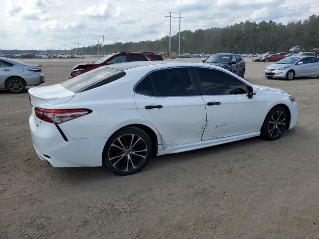 TOYOTA CAMRY L 2018 white  gas 4T1B11HK6JU582824 photo #4