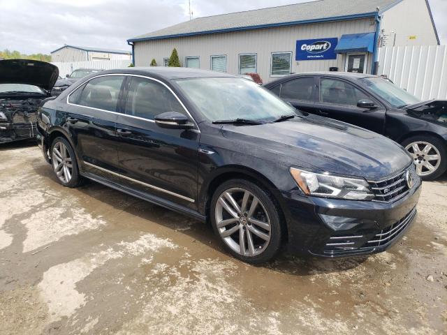 2017 VOLKSWAGEN PASSAT R-L - 1VWDT7A38HC055264