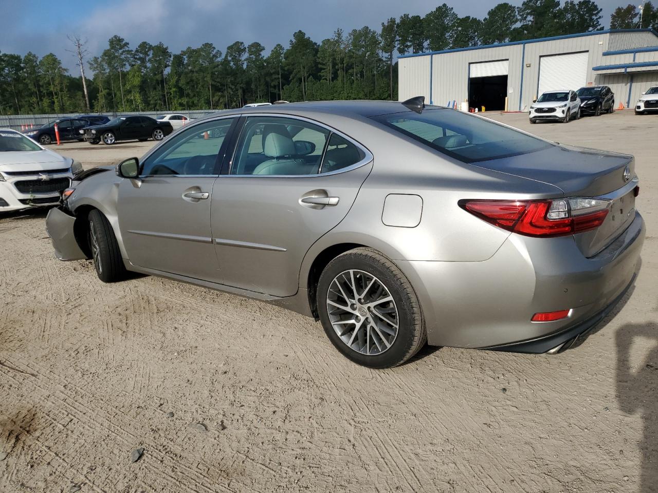 Lot #2909610381 2016 LEXUS ES 350