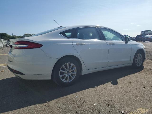 VIN 3FA6P0G7XHR352965 2017 Ford Fusion, S no.3