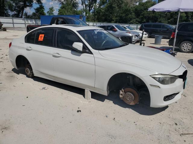 VIN WBA3C3C54DF981379 2013 BMW 3 Series, 320 I Xdrive no.4