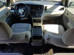 TOYOTA SIENNA LE photo